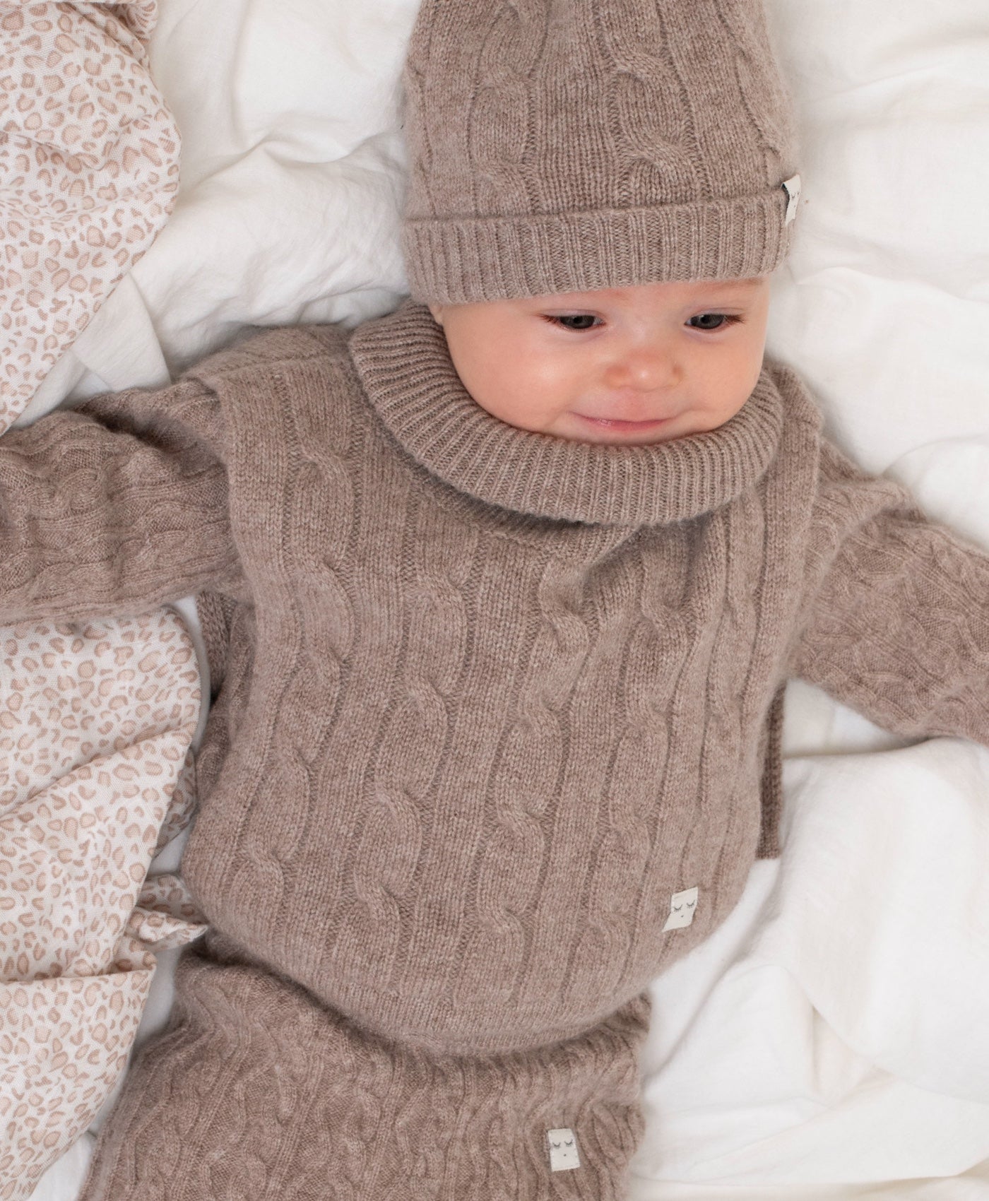 Cable Knit Cashmere Scarf